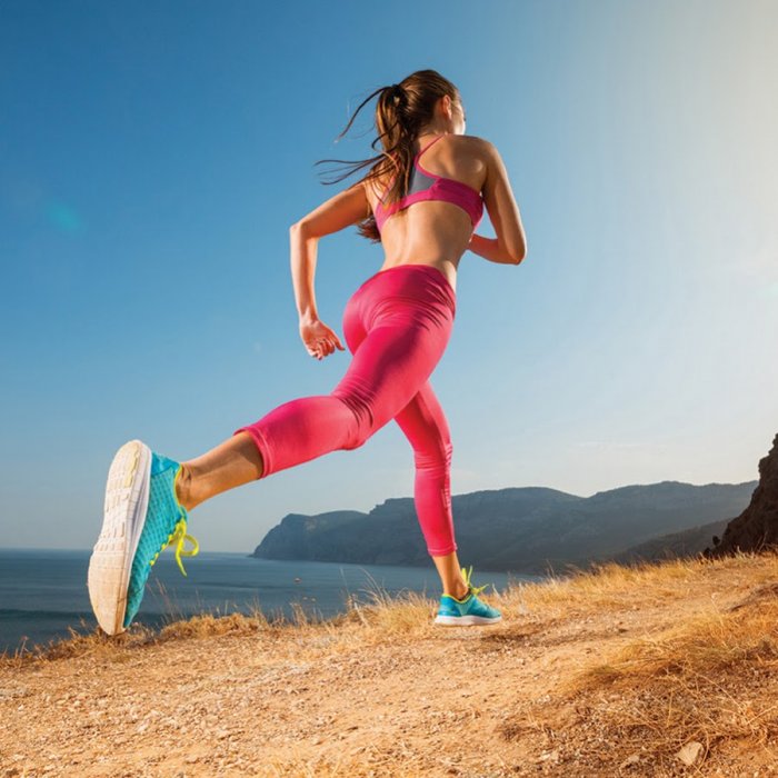 Літній спортивний одяг: як не перегрітися?