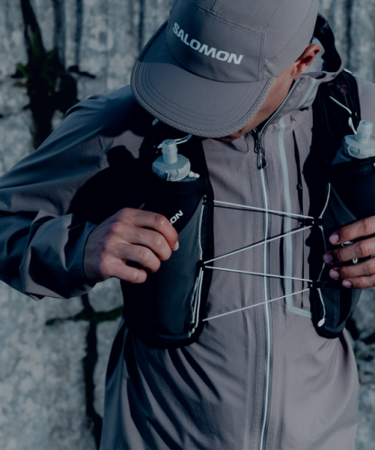 Жилет для бега Salomon ADV SKIN 12 GRADIENT SET уни. черный-зеленый M