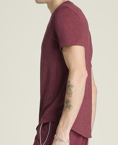 Футболка Wilson муж. EVERYDAY PERFORMANCE TEE CRANBERRY бордовый LG